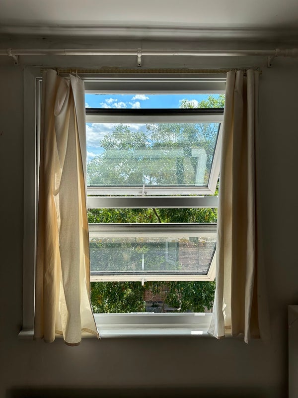 Room Graham Road in Greater London