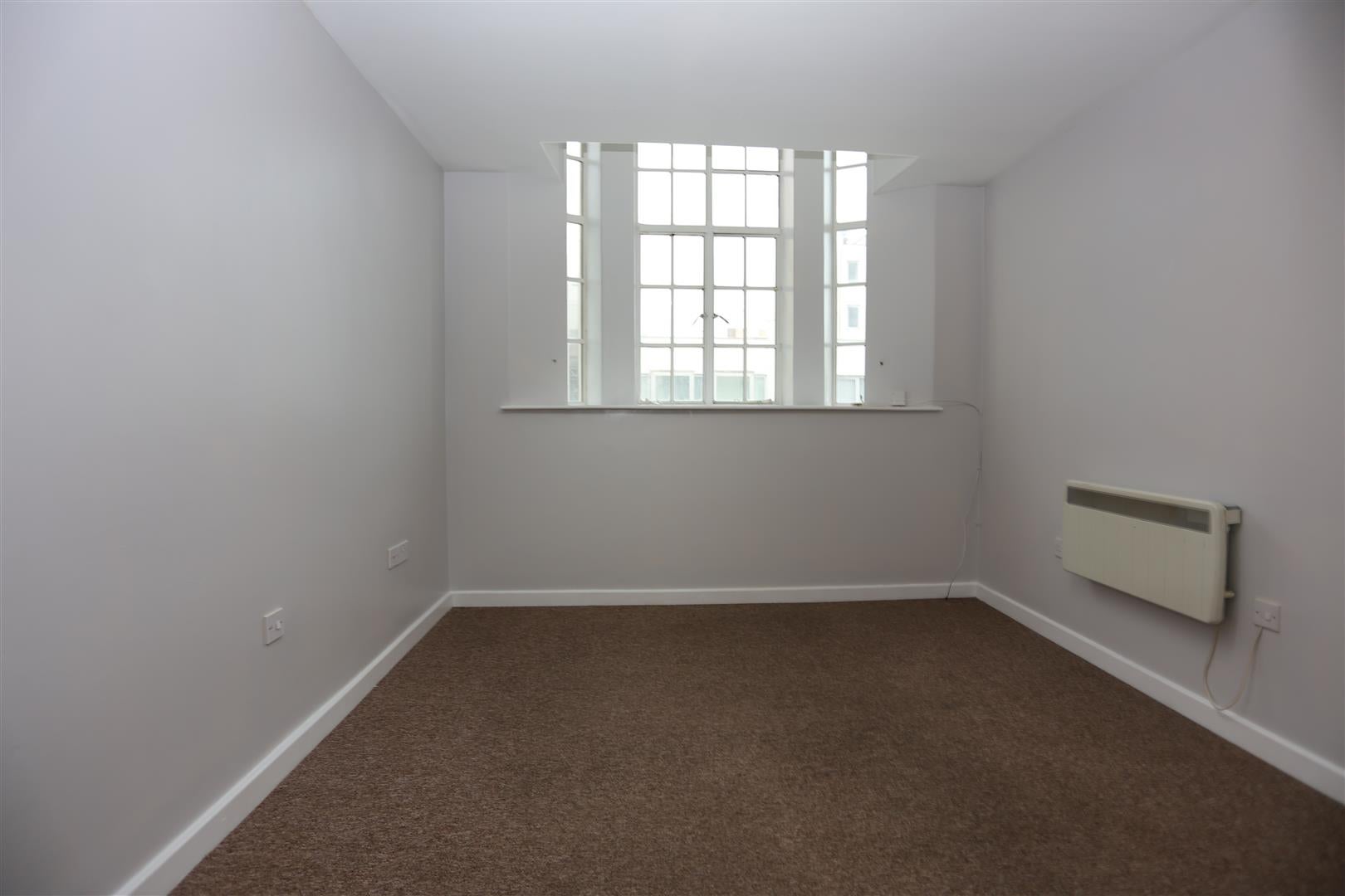 Flat South Street in Worthing