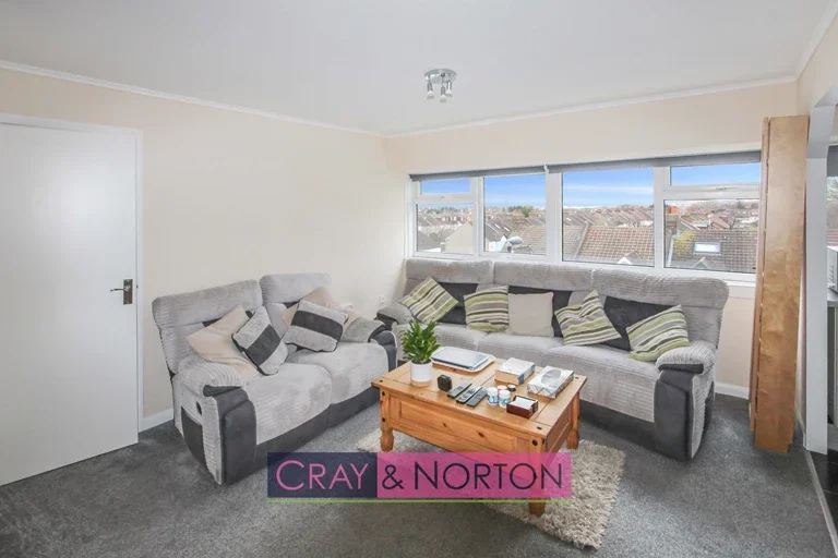Flat Lower Addiscombe Road in London