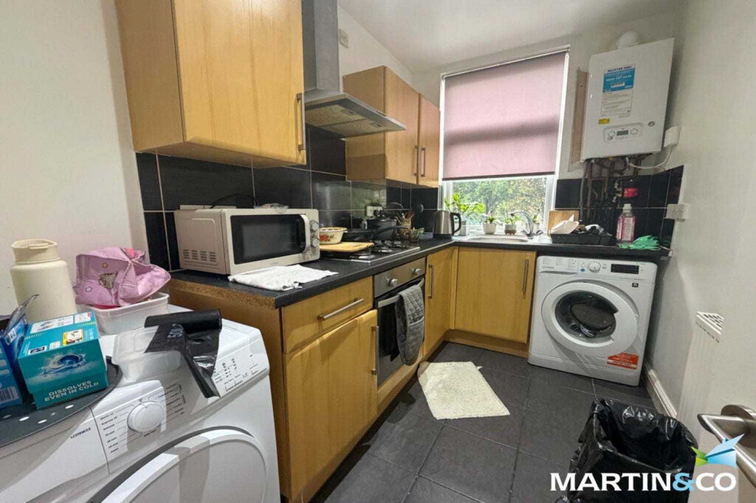 Flat Dixons Green Road in Dudley