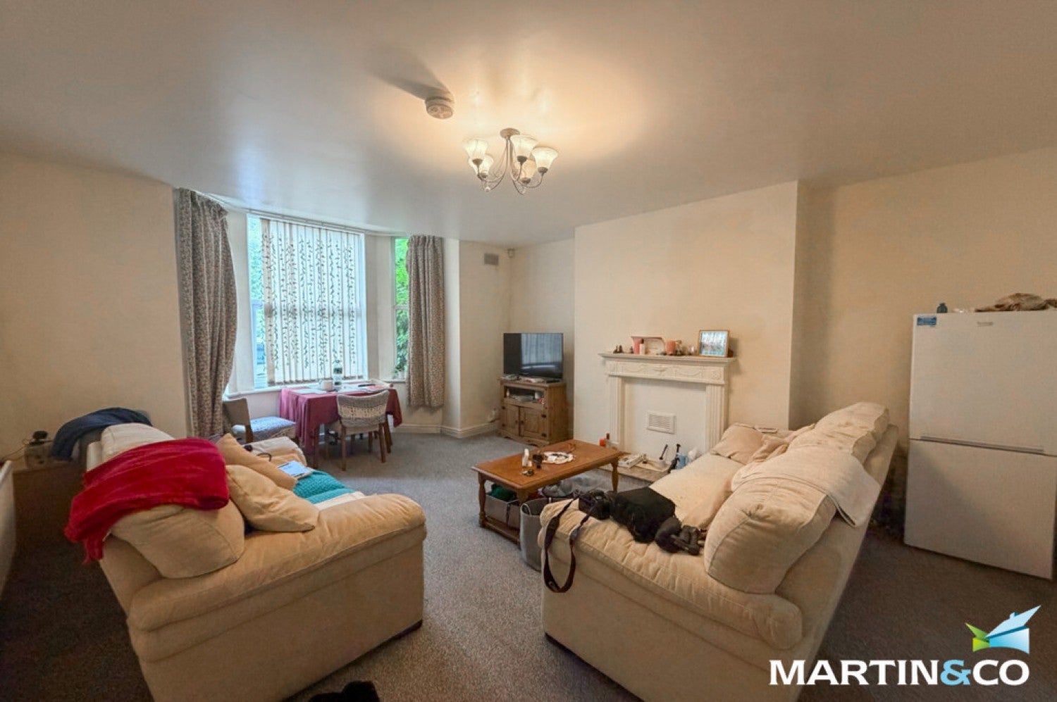Flat Dixons Green Road in Dudley