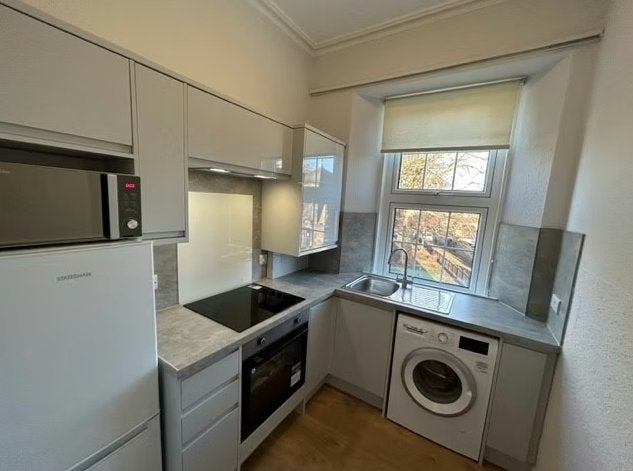 Flat Boothacre Cottages in City of Edinburgh