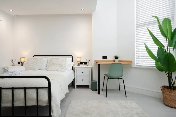 Room Belmont Drive in Liverpool
