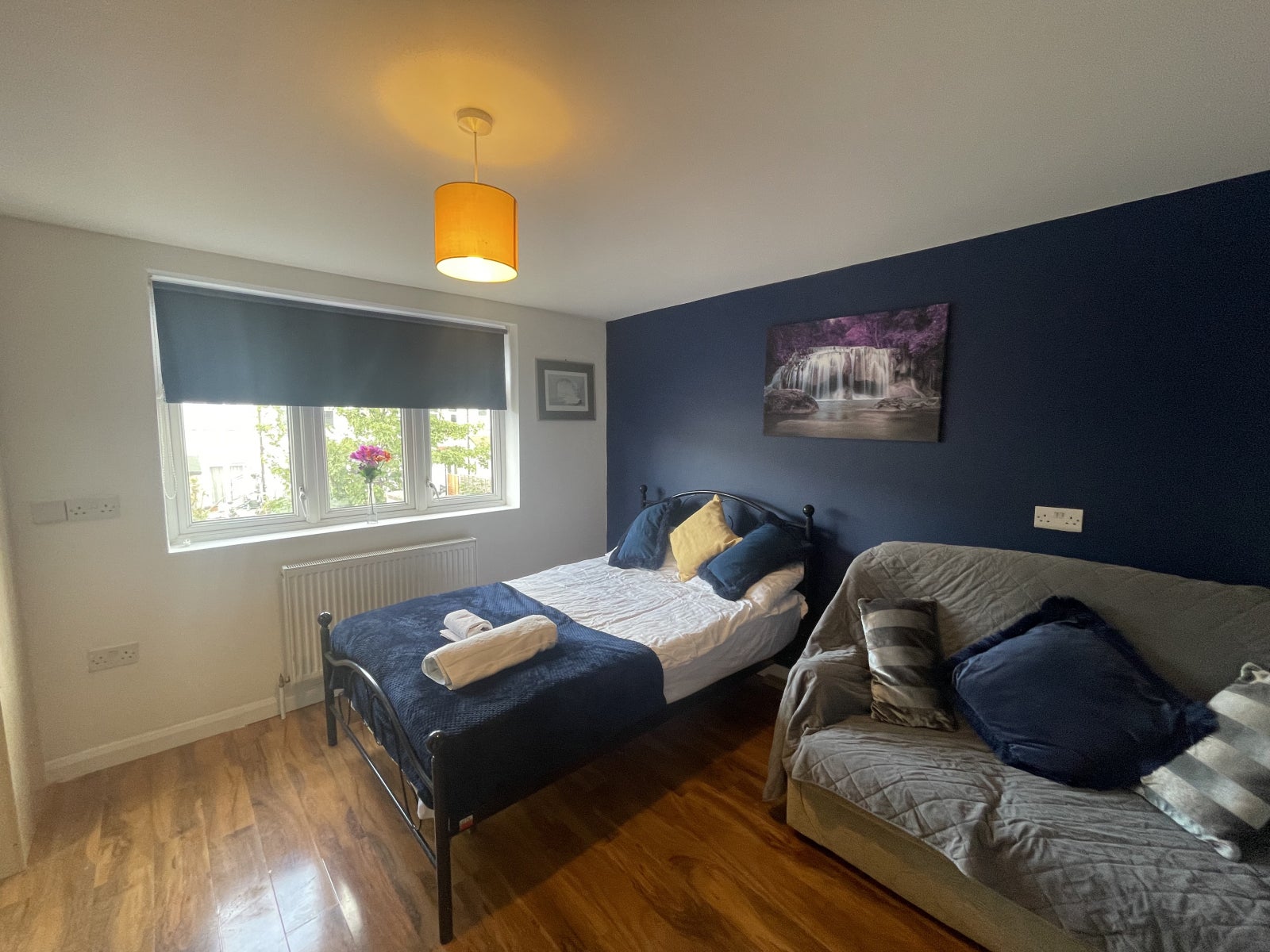 Room Fernbank Avenue in London