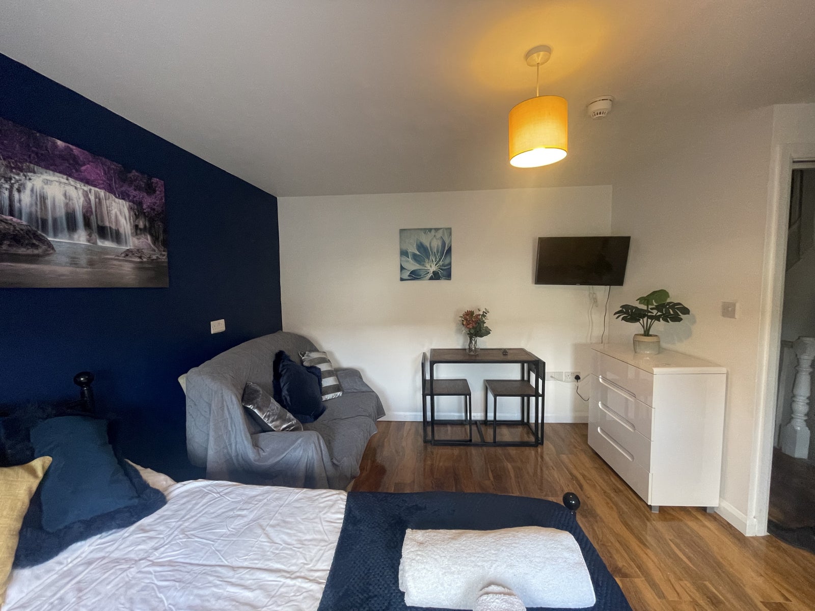 Room Fernbank Avenue in London