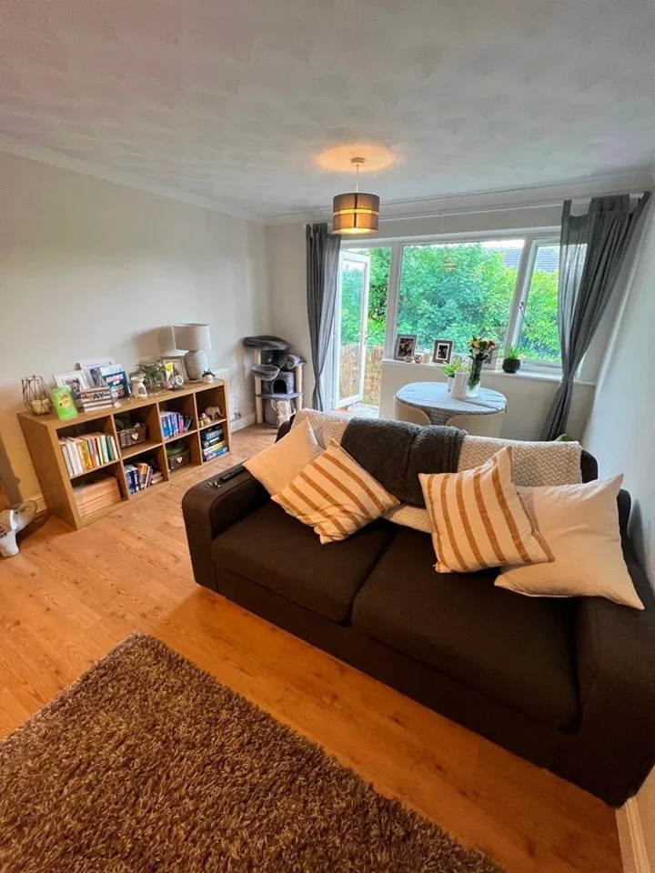 Flat Hulse Road in Southampton