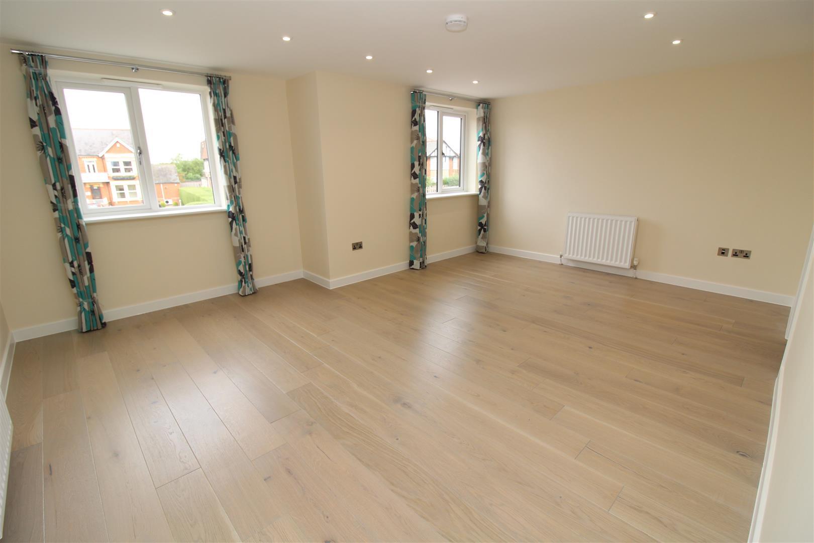 Flat Malden Close in Cambridge