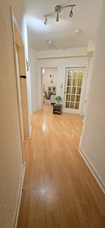 Room Jamieson Street in Glasgow