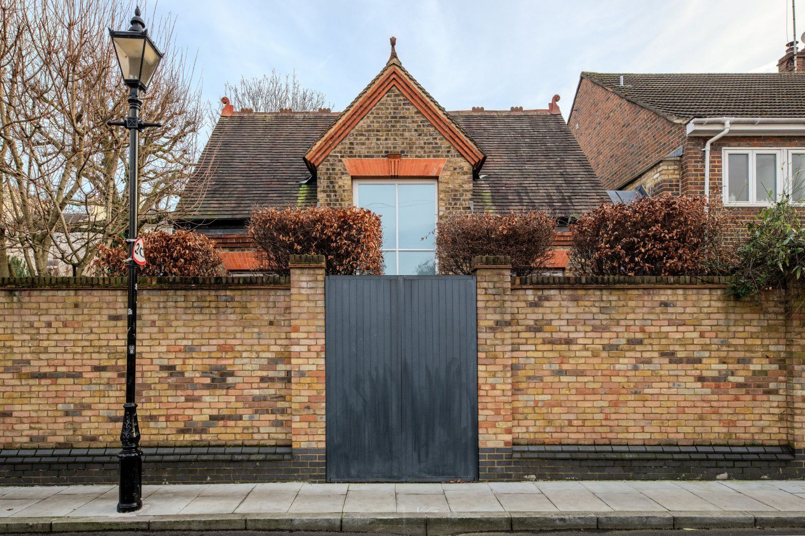 House Warwick Place in City of Westminster