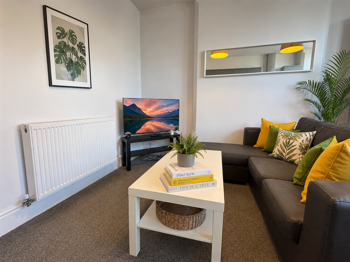 Flat Millicent Road in Nottingham