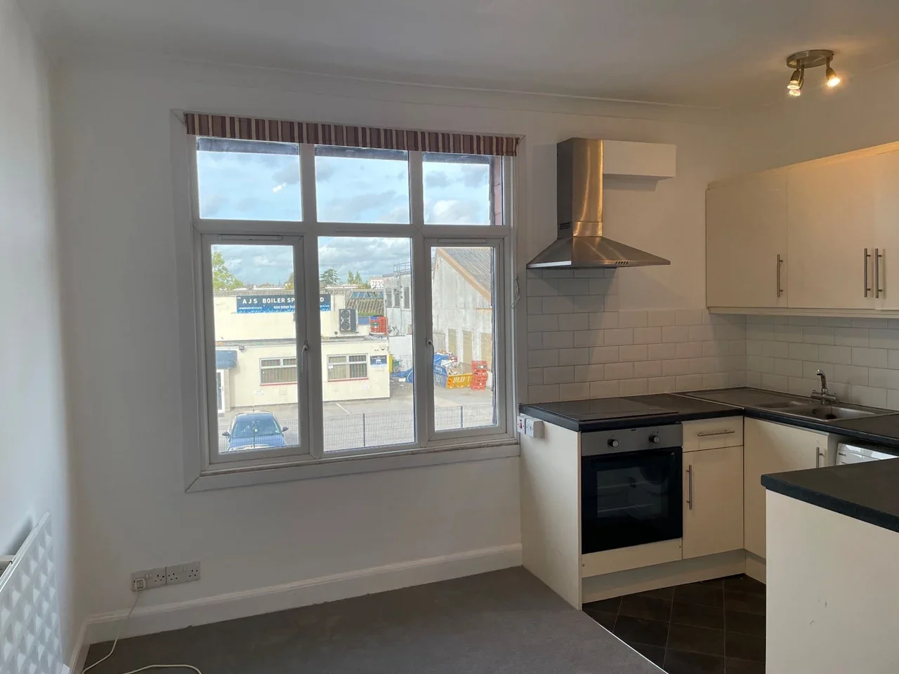 Flat Burlington Road in Greater London