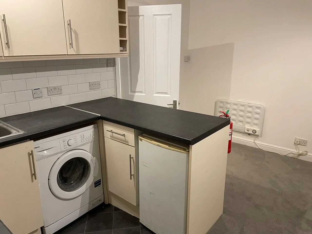 Flat Burlington Road in Greater London