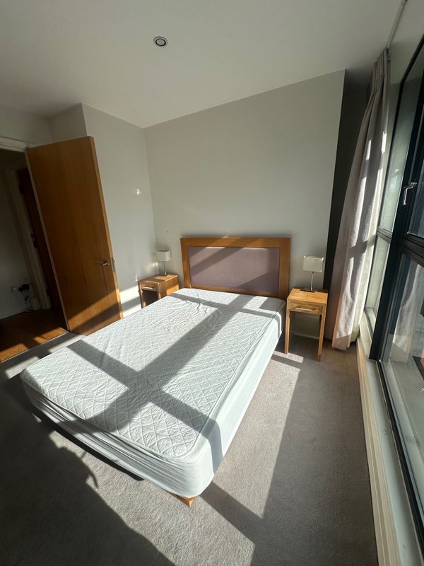 Flat Britton Street in Greater London