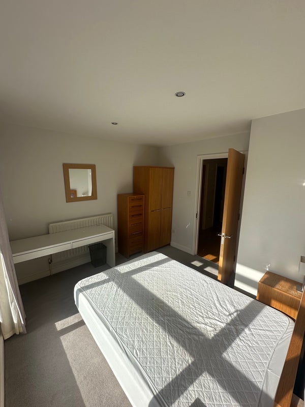 Flat Britton Street in Greater London