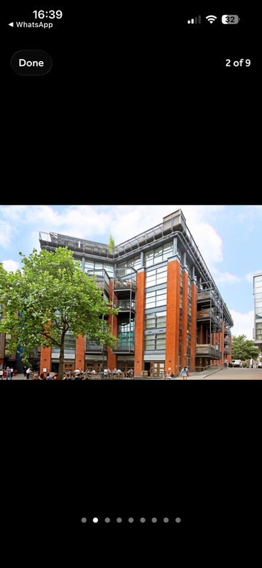 Flat Britton Street in Greater London