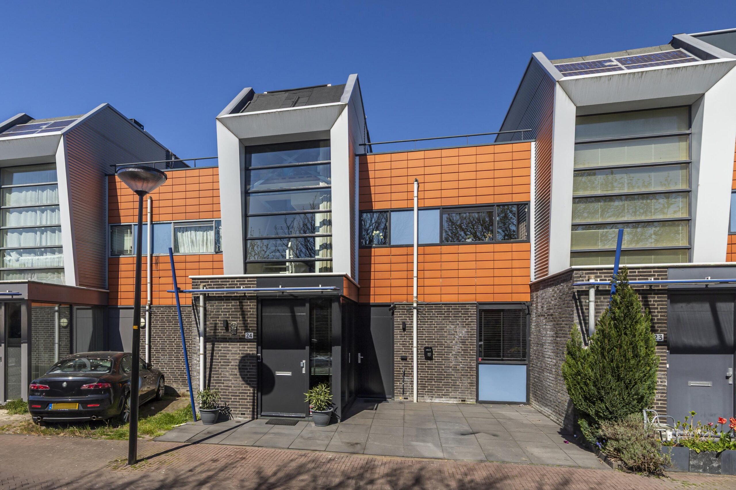 Huis Vuurland 24 in Den Haag
