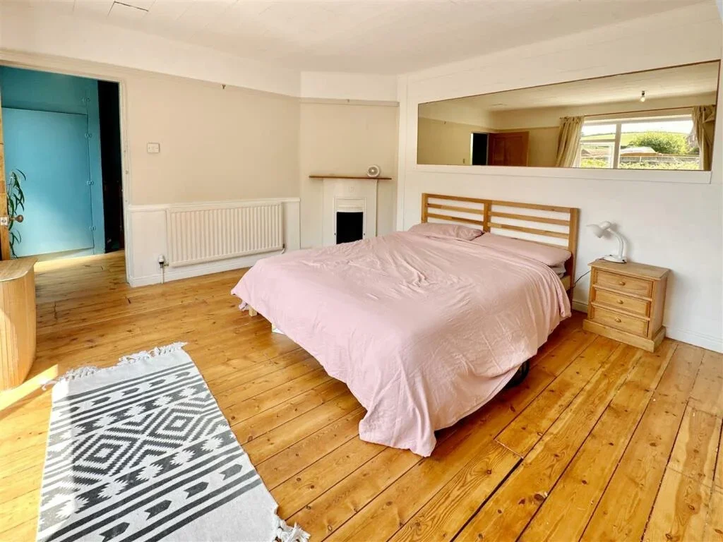 Room Packhall Lane in Brixham