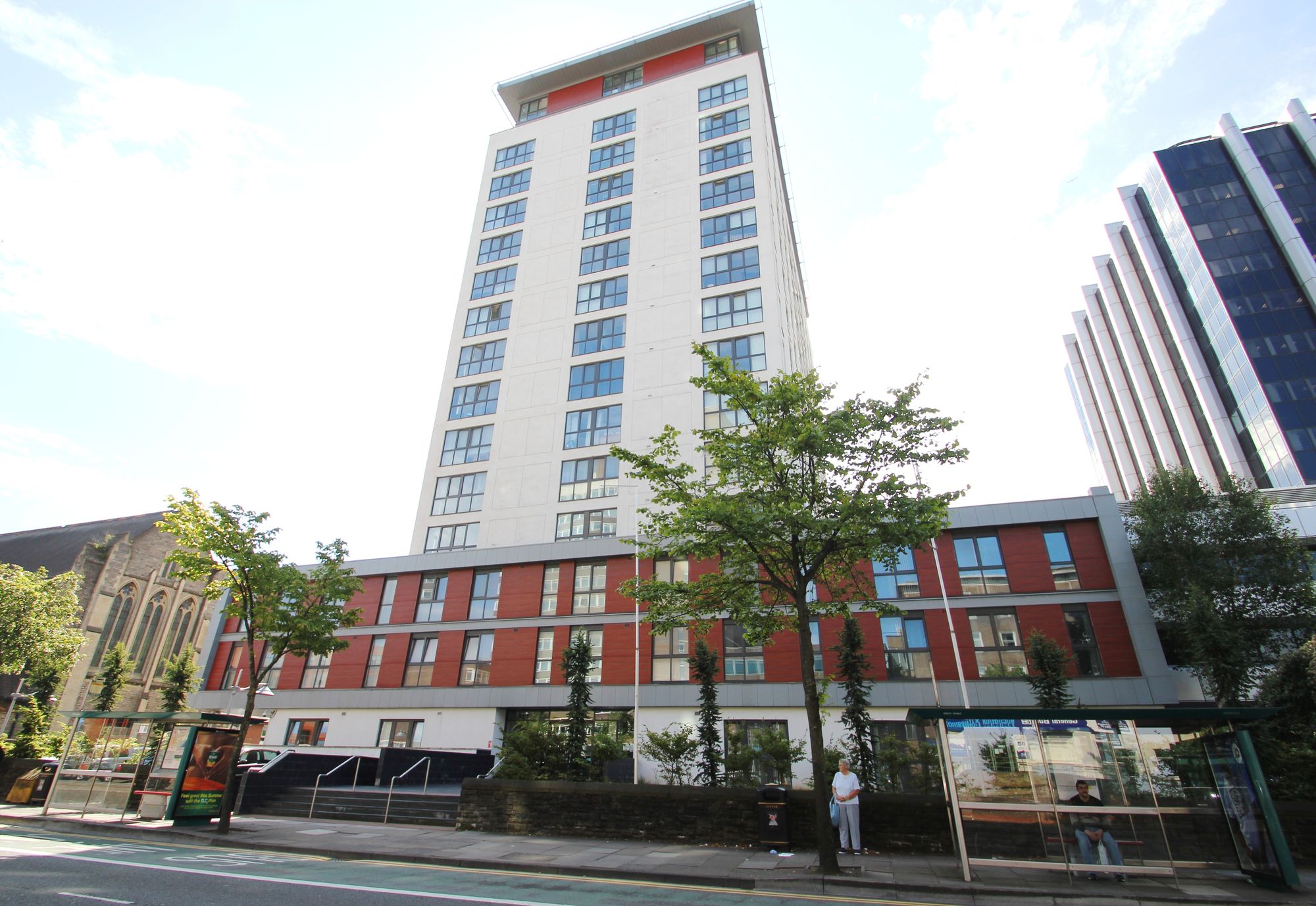 Flat Newport Road in Cardiff