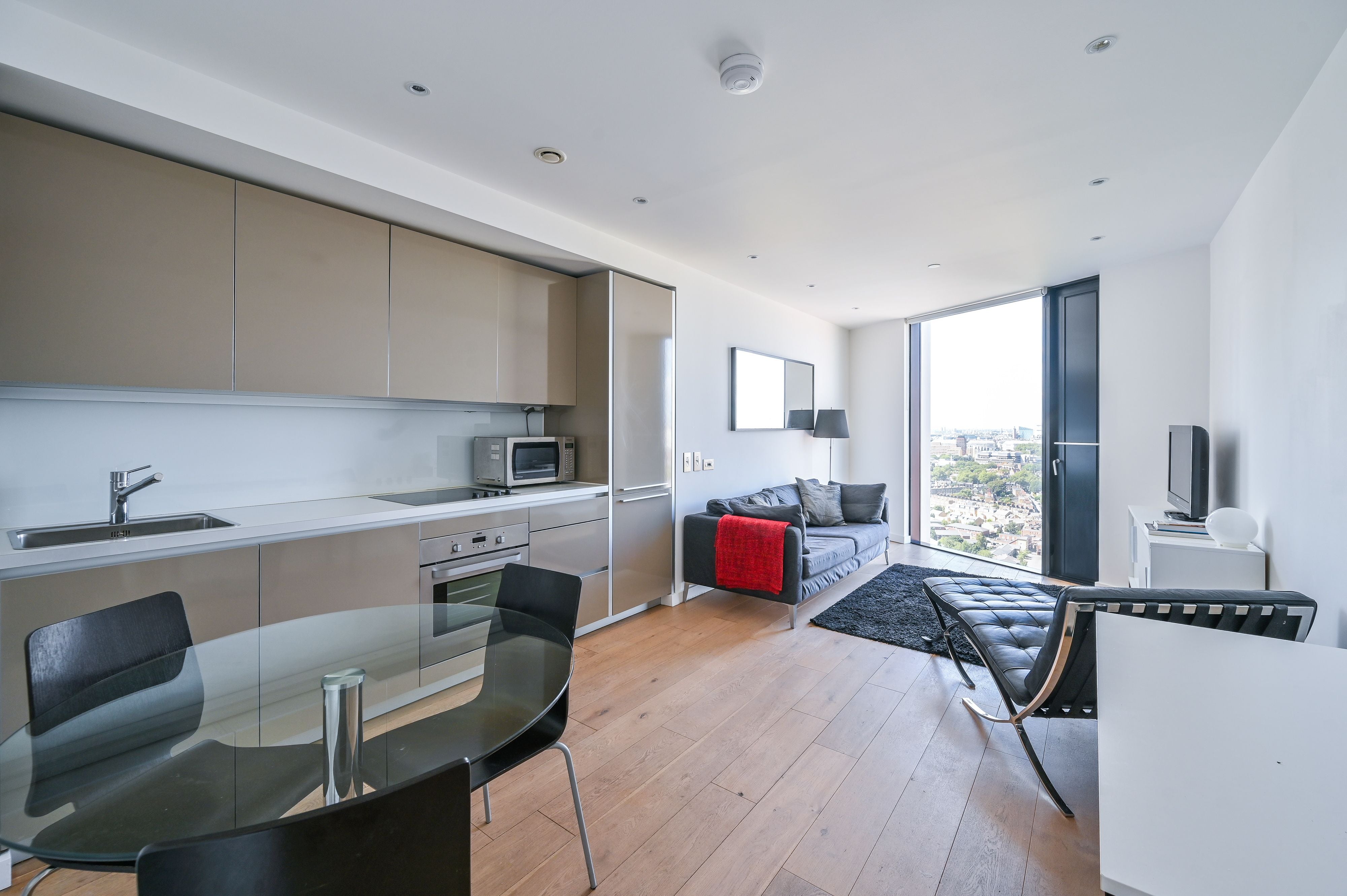 Flat Walworth Road in Greater London