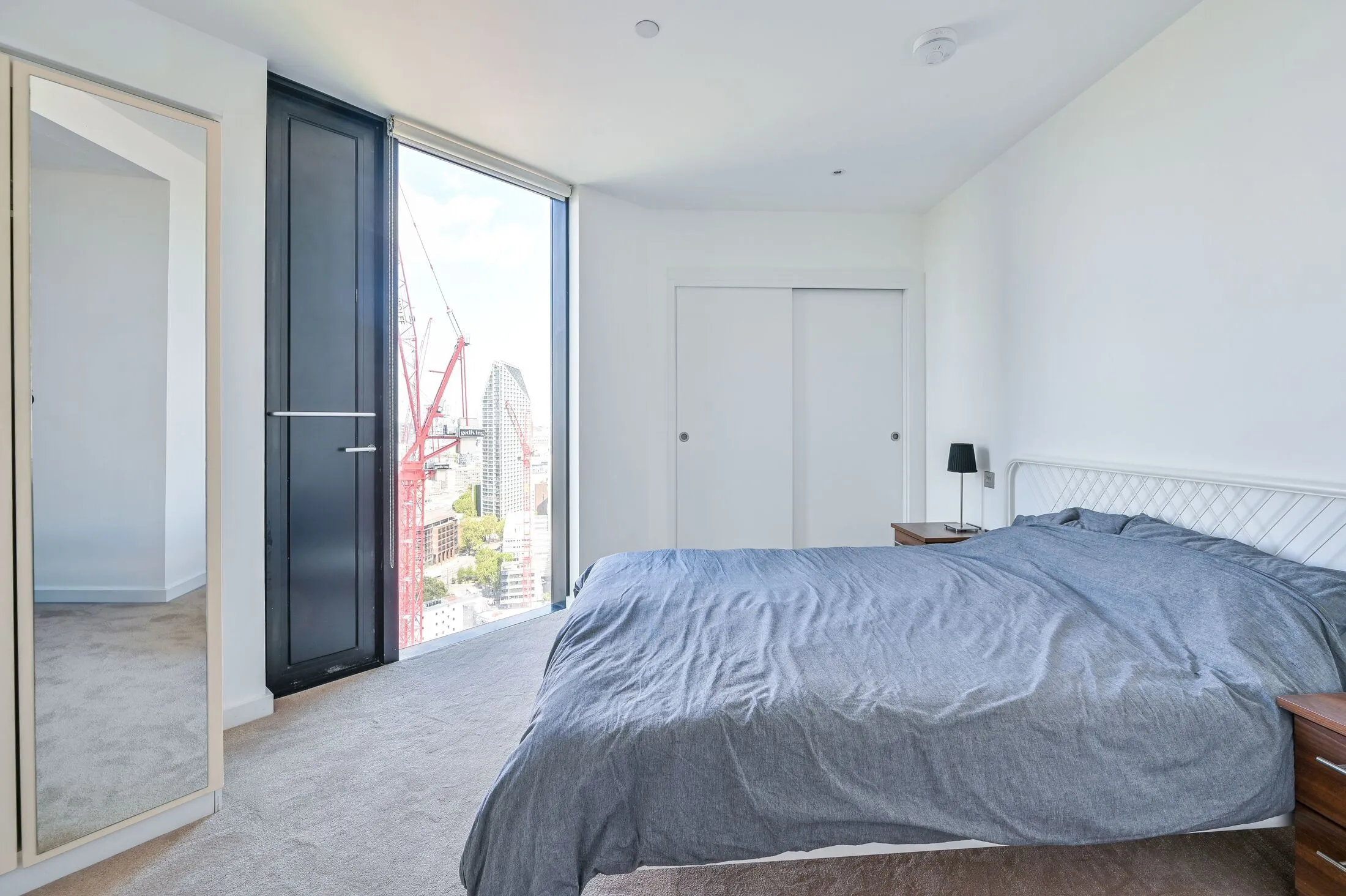 Flat Walworth Road in Greater London