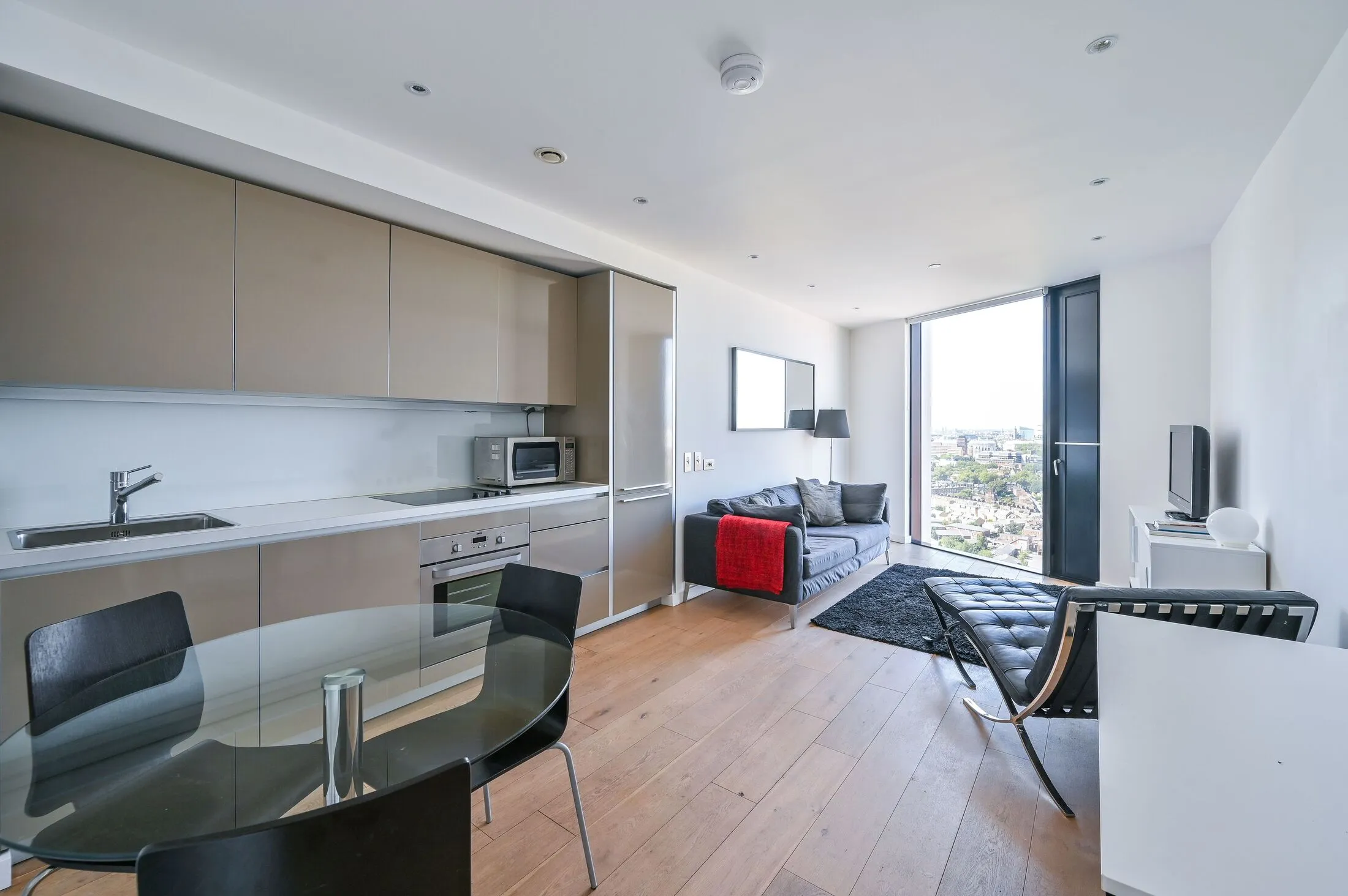 Flat Walworth Road in Greater London