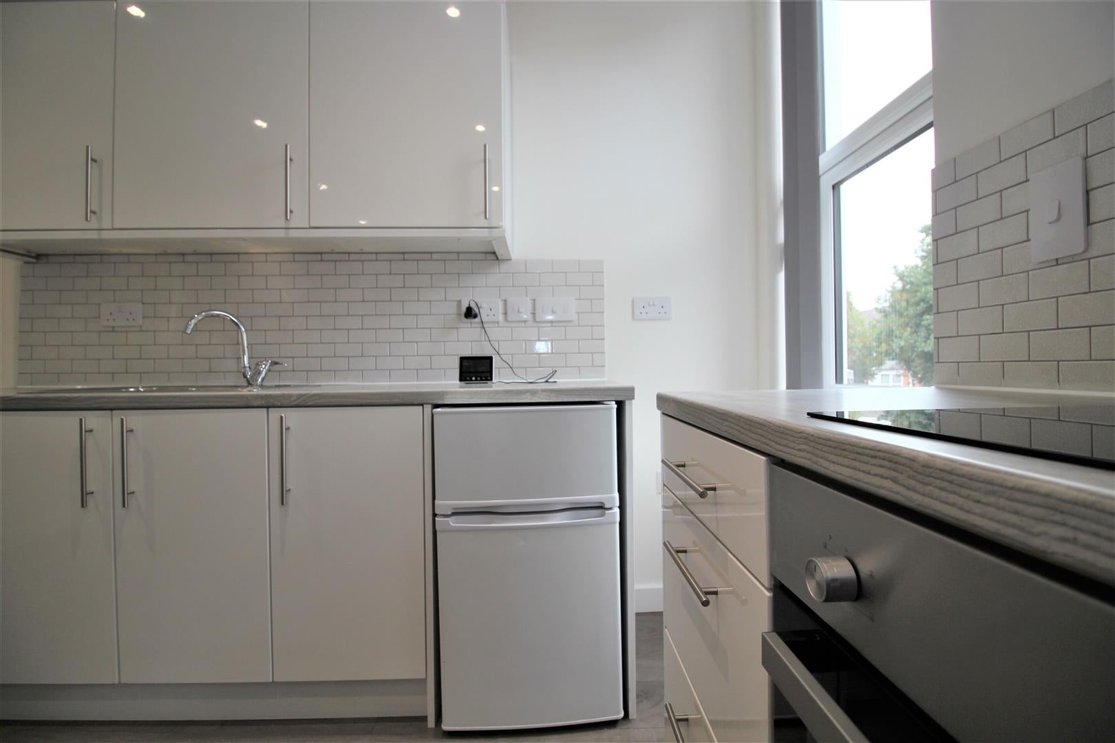 Flat Aylestone Road in Leicester