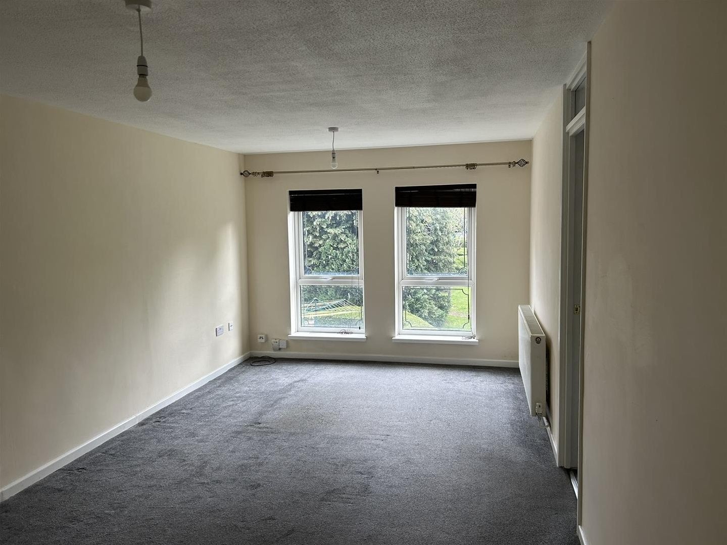 Flat BUCKINGHAM RD in Smith's Wood