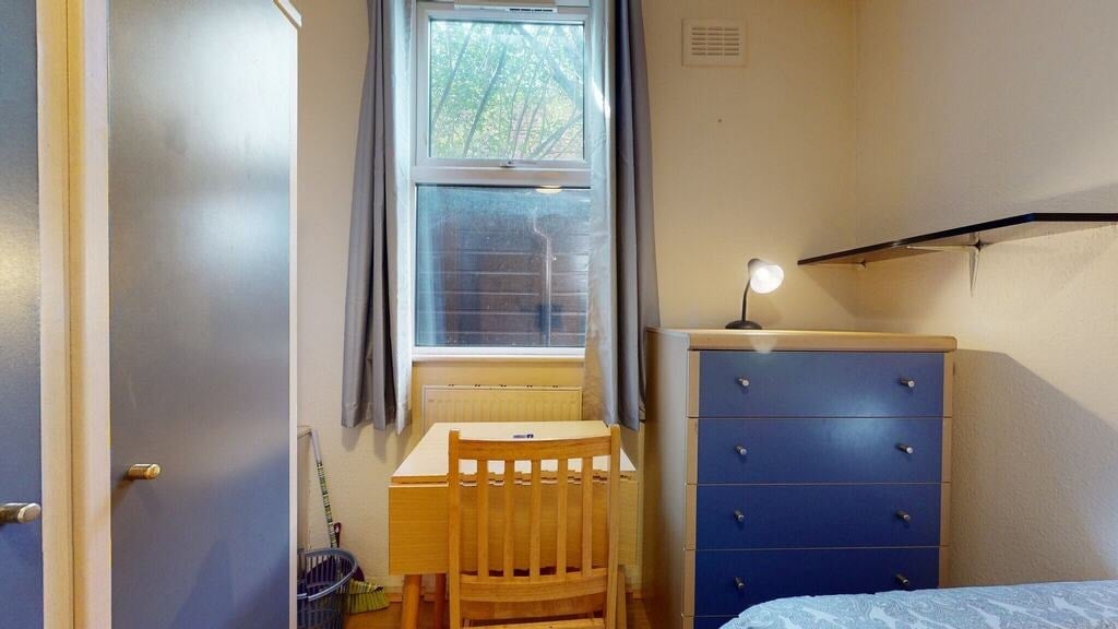 Room Anson Road in Greater London