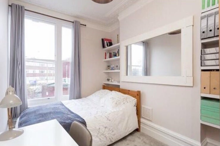 Flat Stockwell Road in Greater London