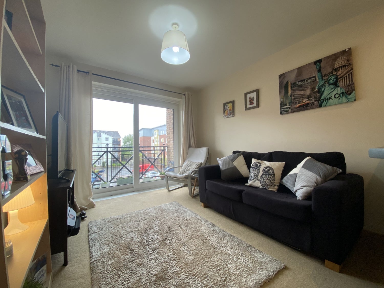 Flat Pentland Close in Cardiff