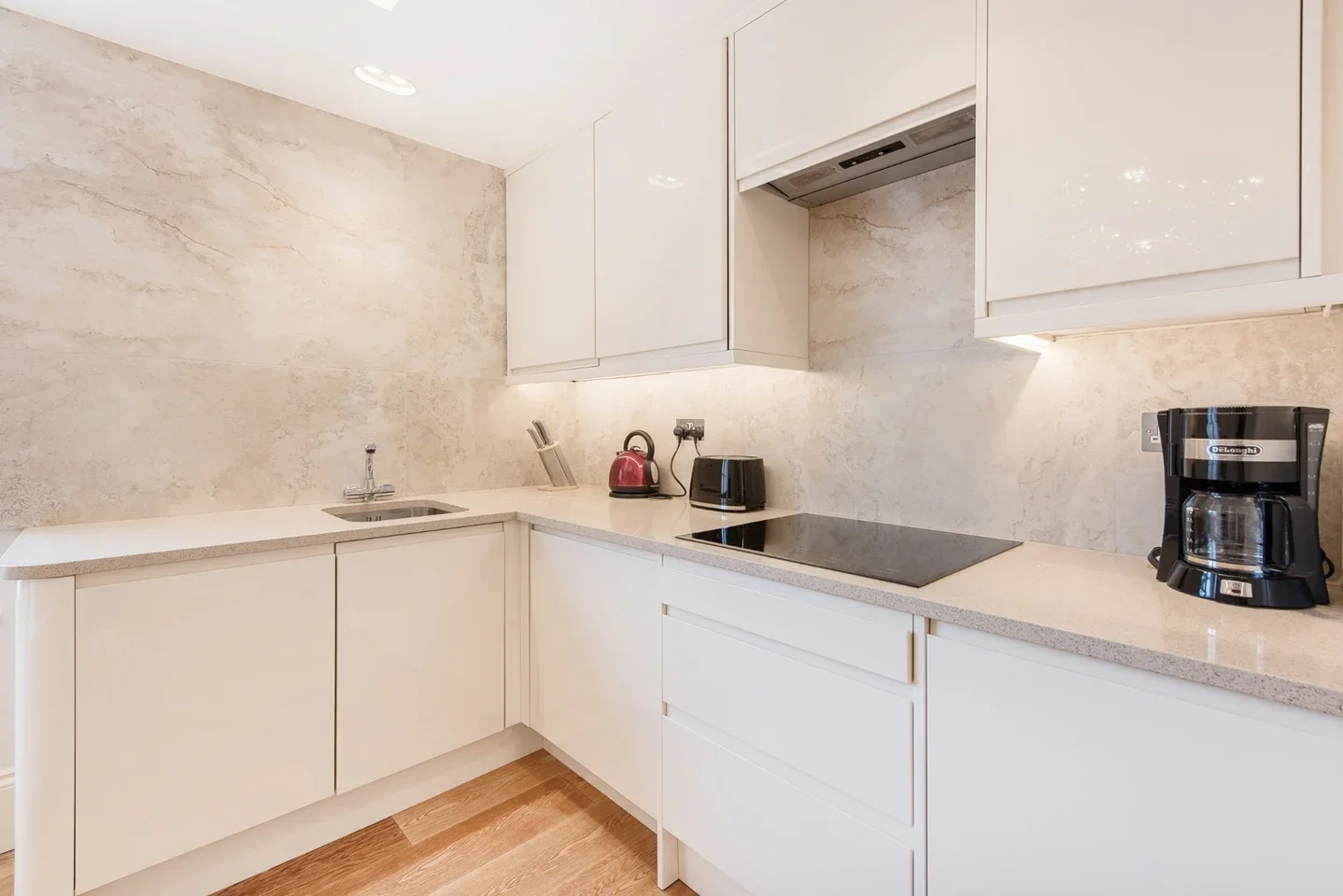 Flat Dawes Road in Greater London