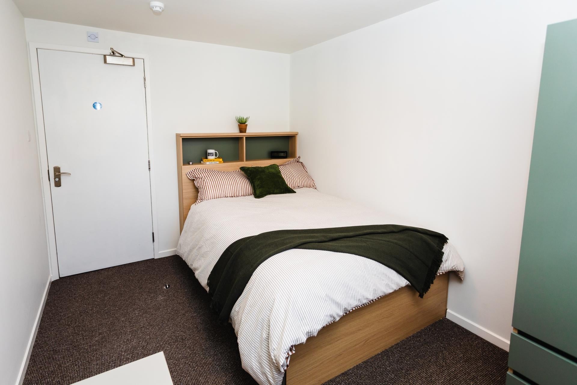 Flat Leazes Parade in Newcastle upon Tyne