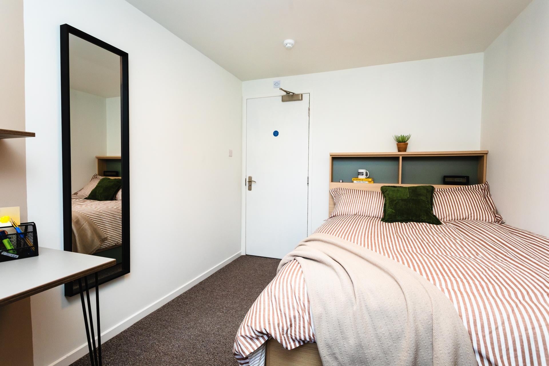 Flat Leazes Parade in Newcastle upon Tyne