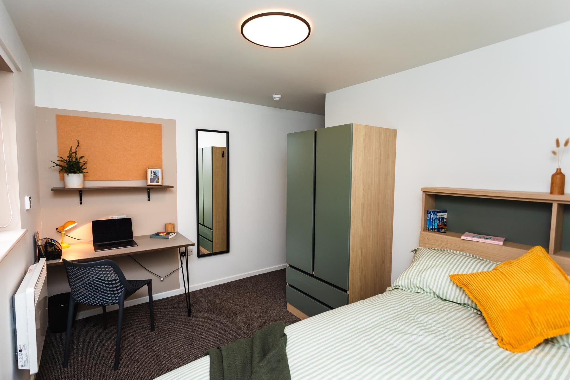 Flat Leazes Parade in Newcastle upon Tyne
