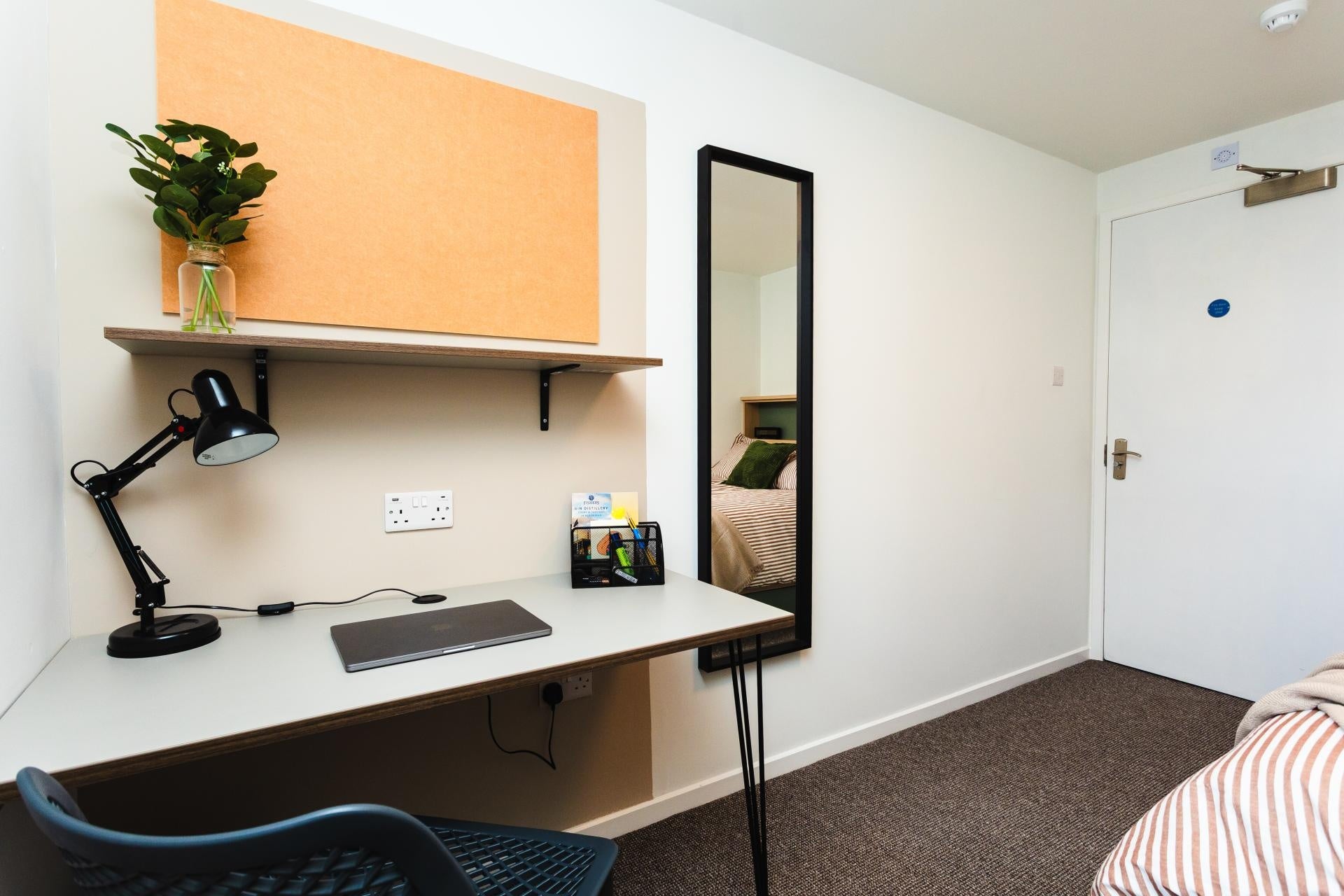 Flat Leazes Parade in Newcastle upon Tyne