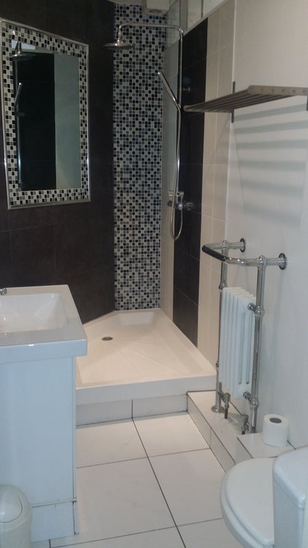 Room Leithcote Gardens in Greater London