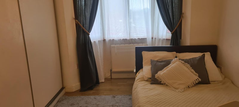 Room Leithcote Gardens in Greater London