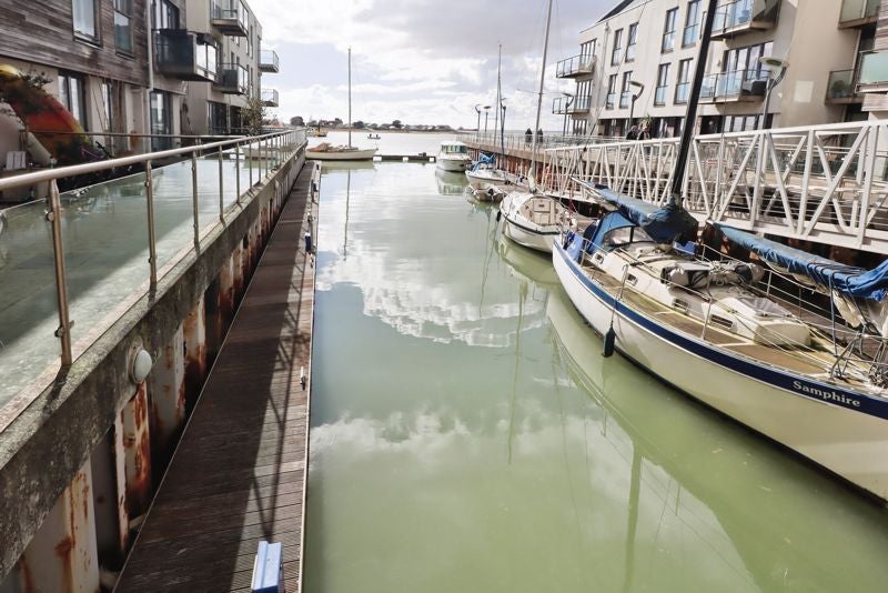 Flat Waterside in Brightlingsea
