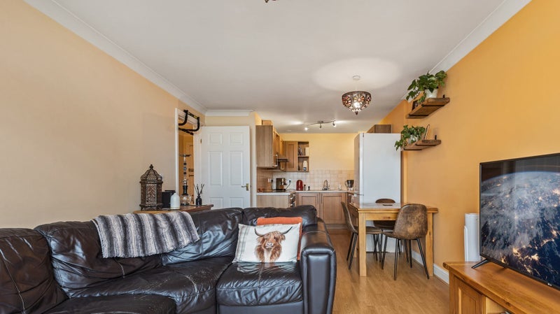 Flat Maltings Close in Greater London