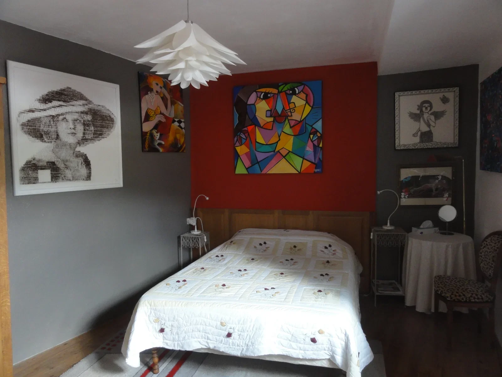 Room Rue du Tombarel in Sainte-Eulalie-d'Olt
