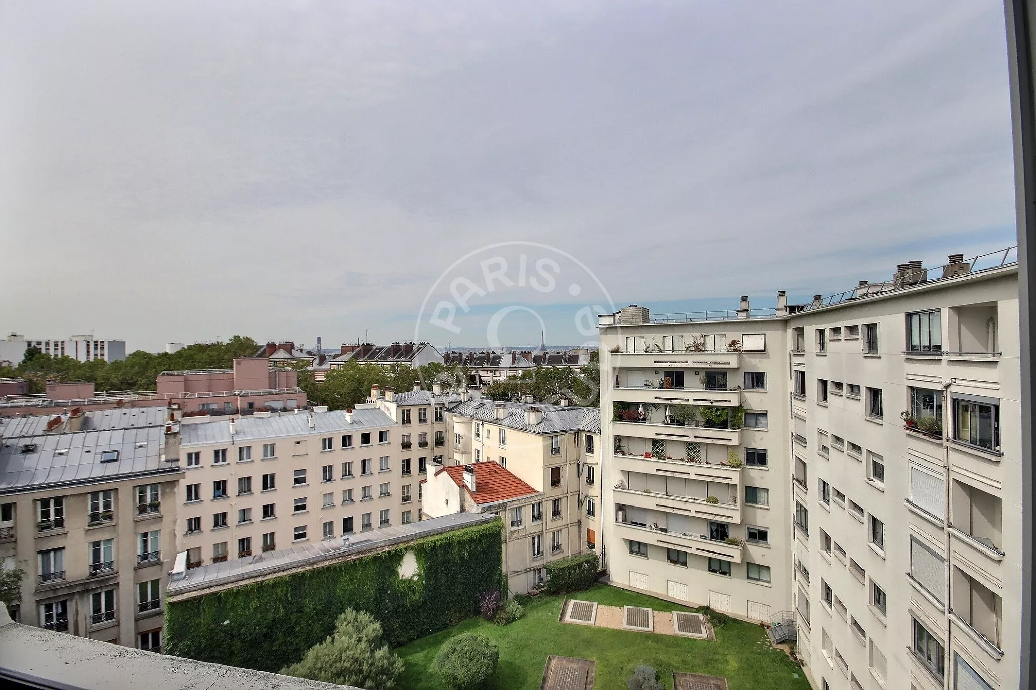 Appartement Rue Georges Lardennois à Paris