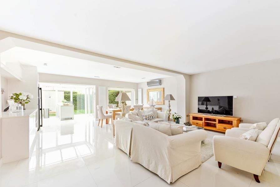 House Finchley Road in Greater London