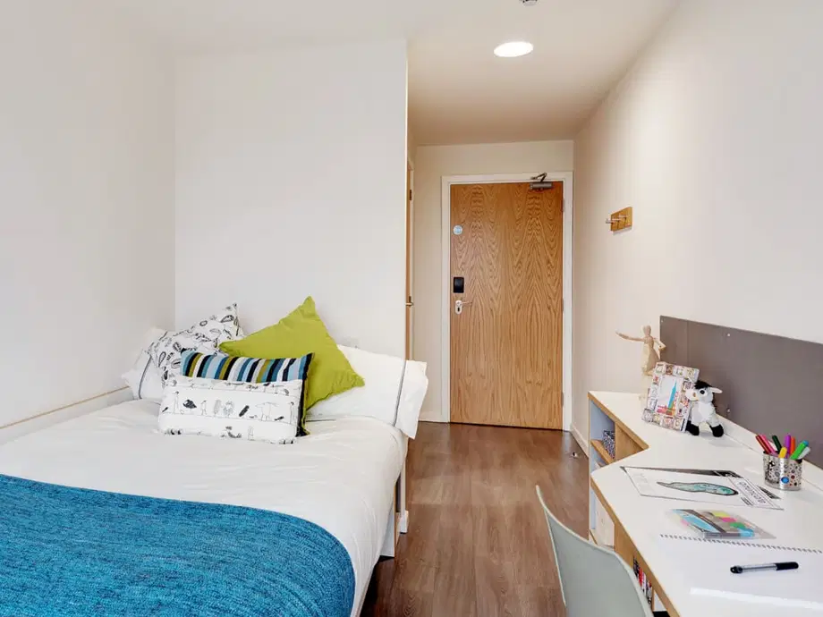 Room Dunaskin Street in Glasgow