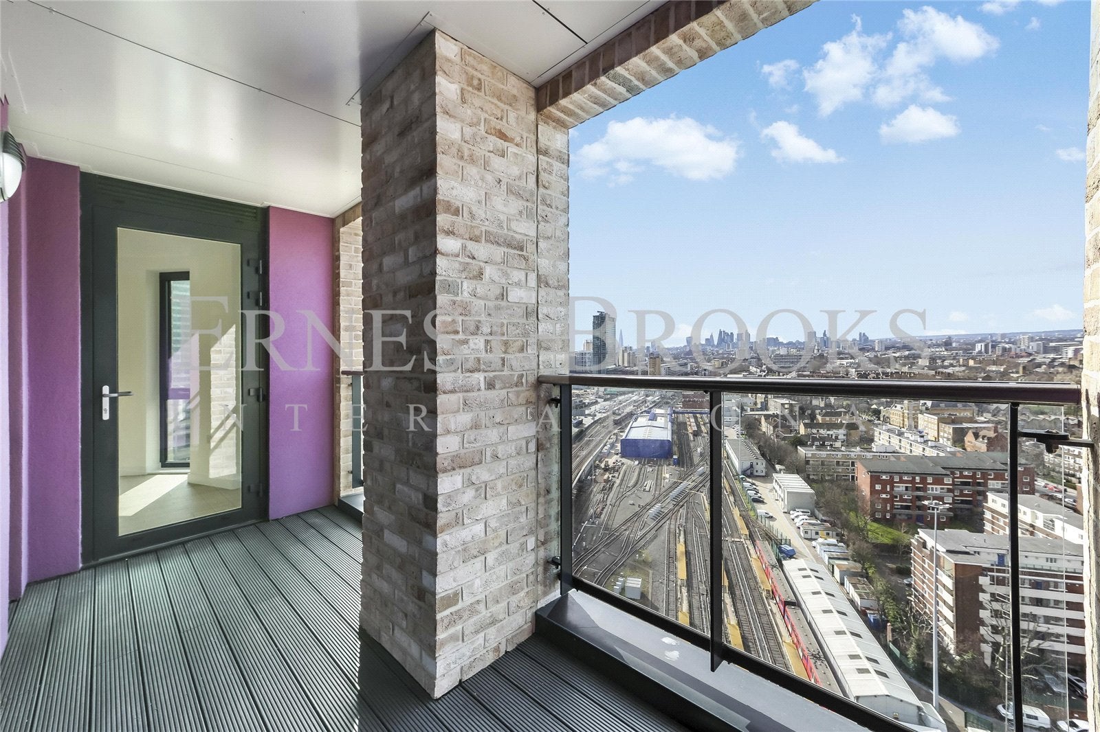 Flat Greenwich View Place in Greater London