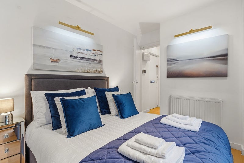 Flat Great Titchfield Street in City of Westminster