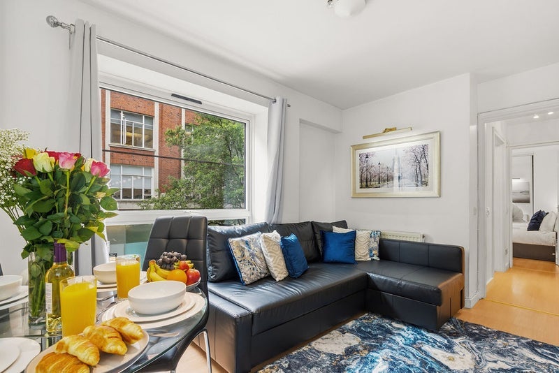 Flat Great Titchfield Street in City of Westminster