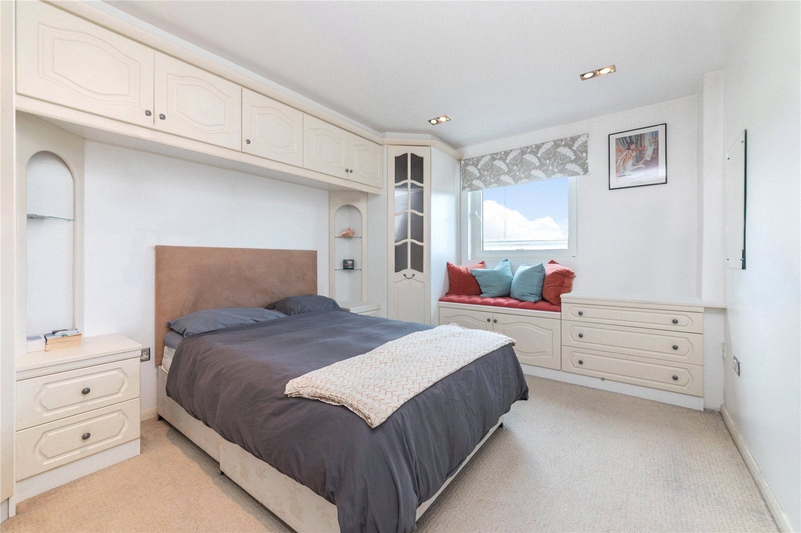 Flat Limeharbour in Greater London