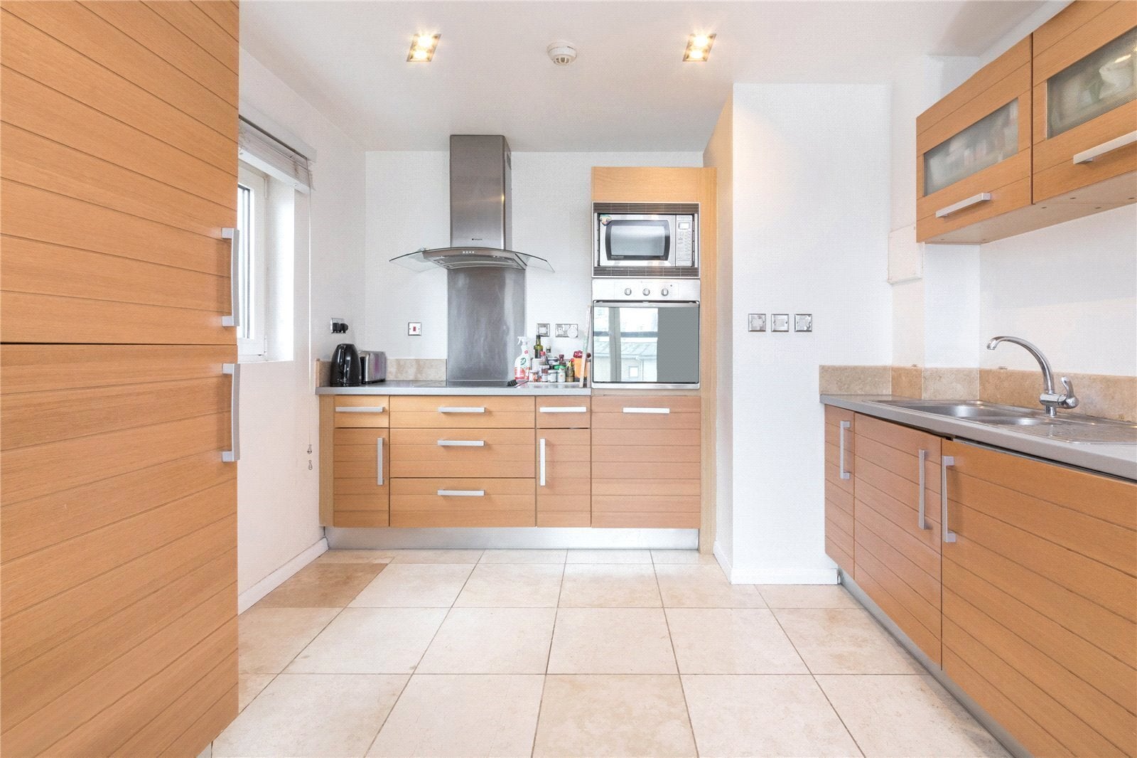 Flat Limeharbour in Greater London