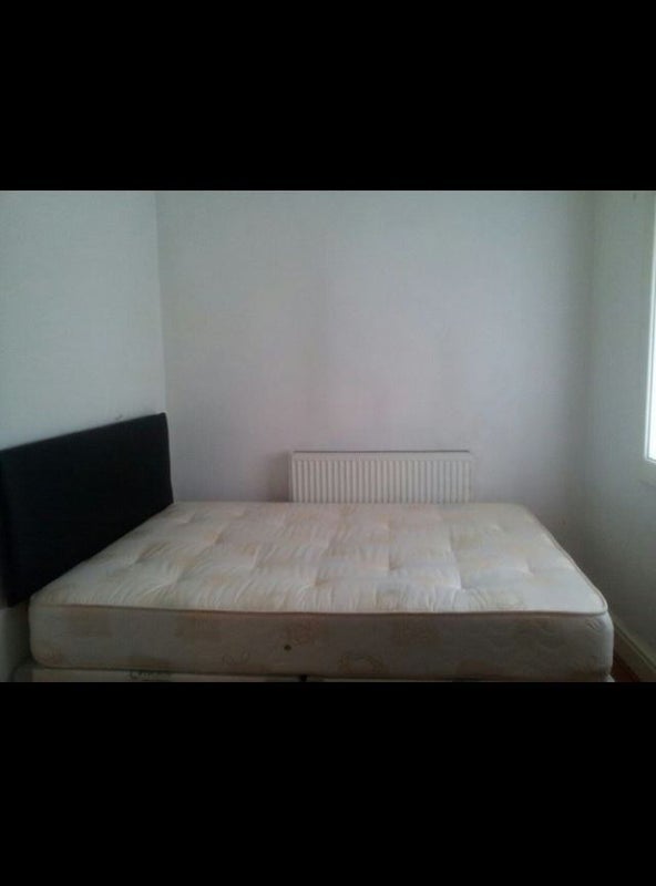 Room Upper Brook Street in Manchester