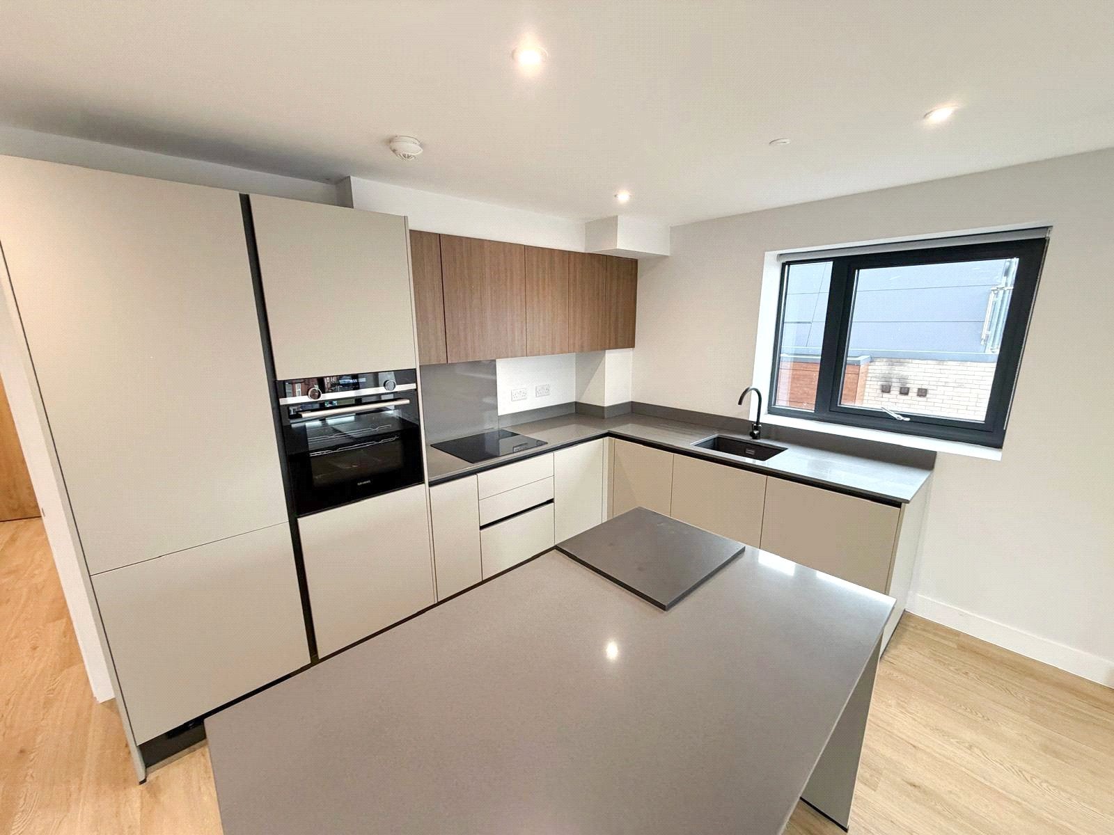 Flat Wilmslow Road in Manchester